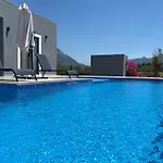 Vila Karpuz *